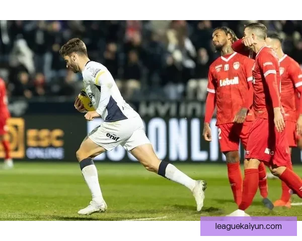 卡瓦哈尔近期边路突破持续提升，助力球队进攻端表现稳健