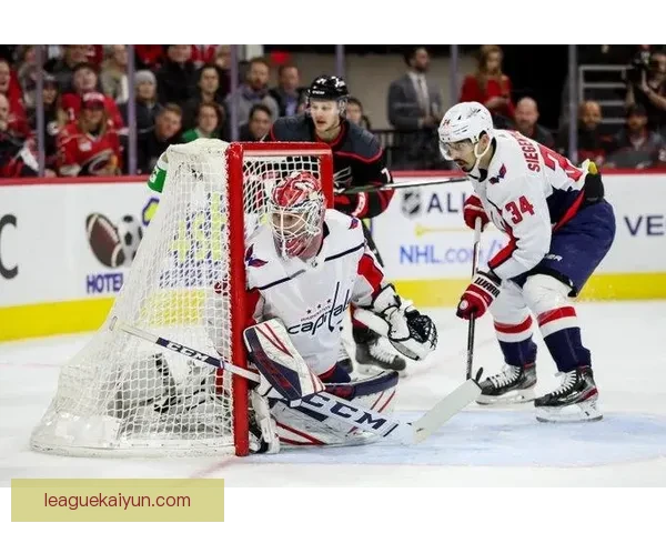 瑞安门将表现数据分析显示其状态稳健，持续提升表现引人关注